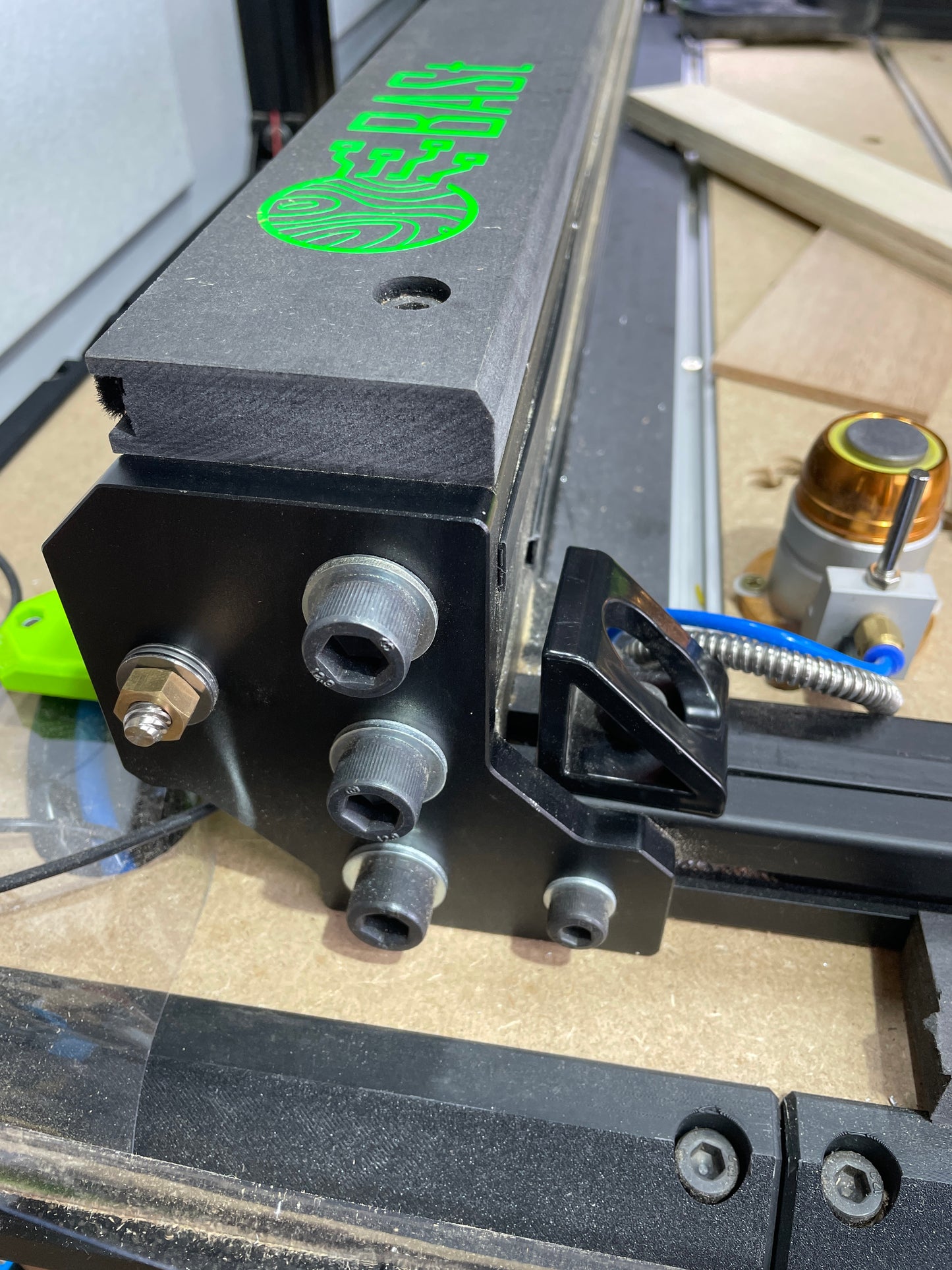 Y-RAIL ENDCAPS