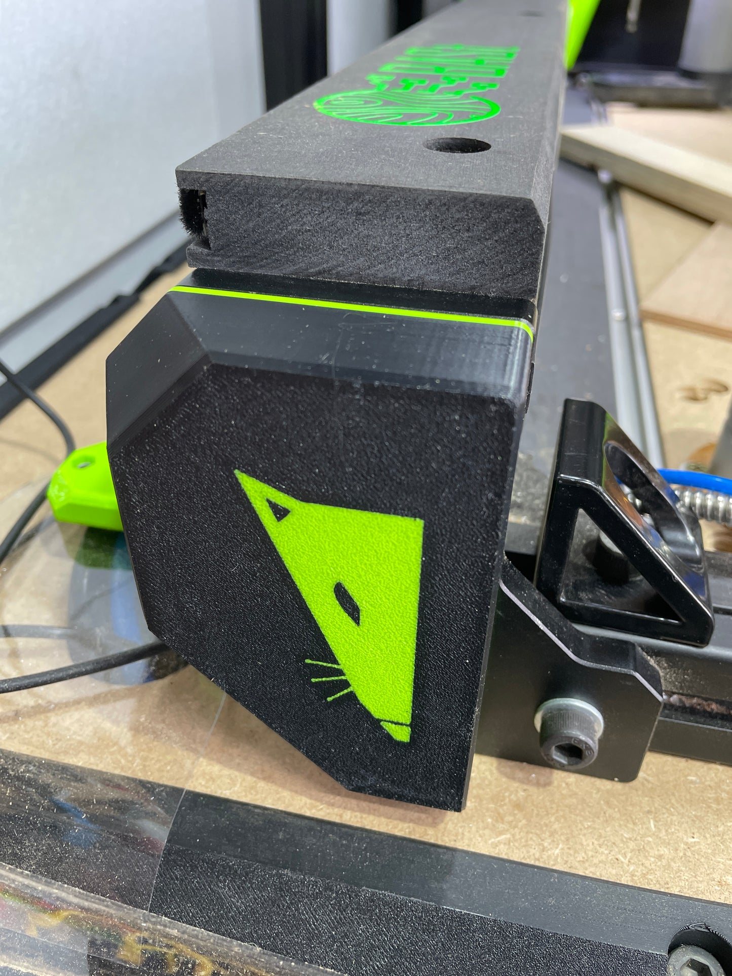 Y-RAIL ENDCAPS