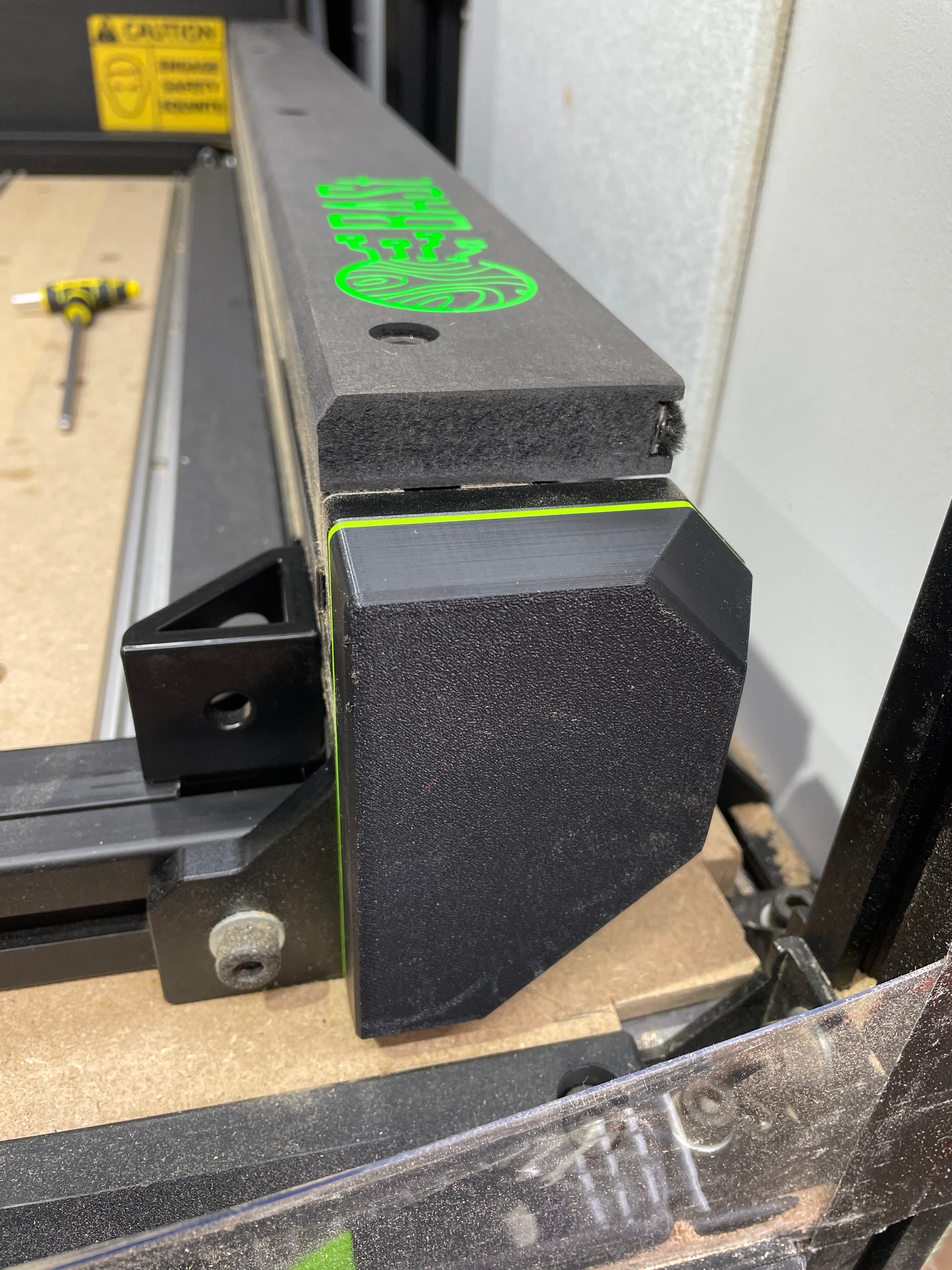 Y-RAIL ENDCAPS
